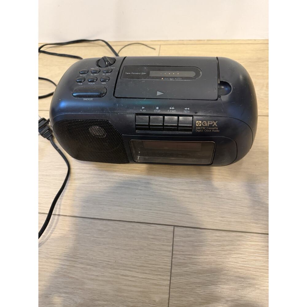GPX Grand Prix DC710 AM/FM Digital Clock Radio with Cassette Player Works